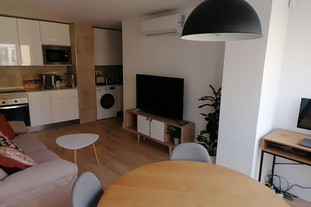 El Palo Cosy, 200 M From The Beach Apartment Malaga Exterior photo