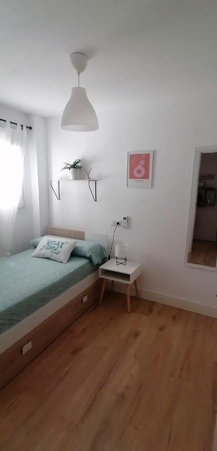 El Palo Cosy, 200 M From The Beach Apartment Malaga Exterior photo