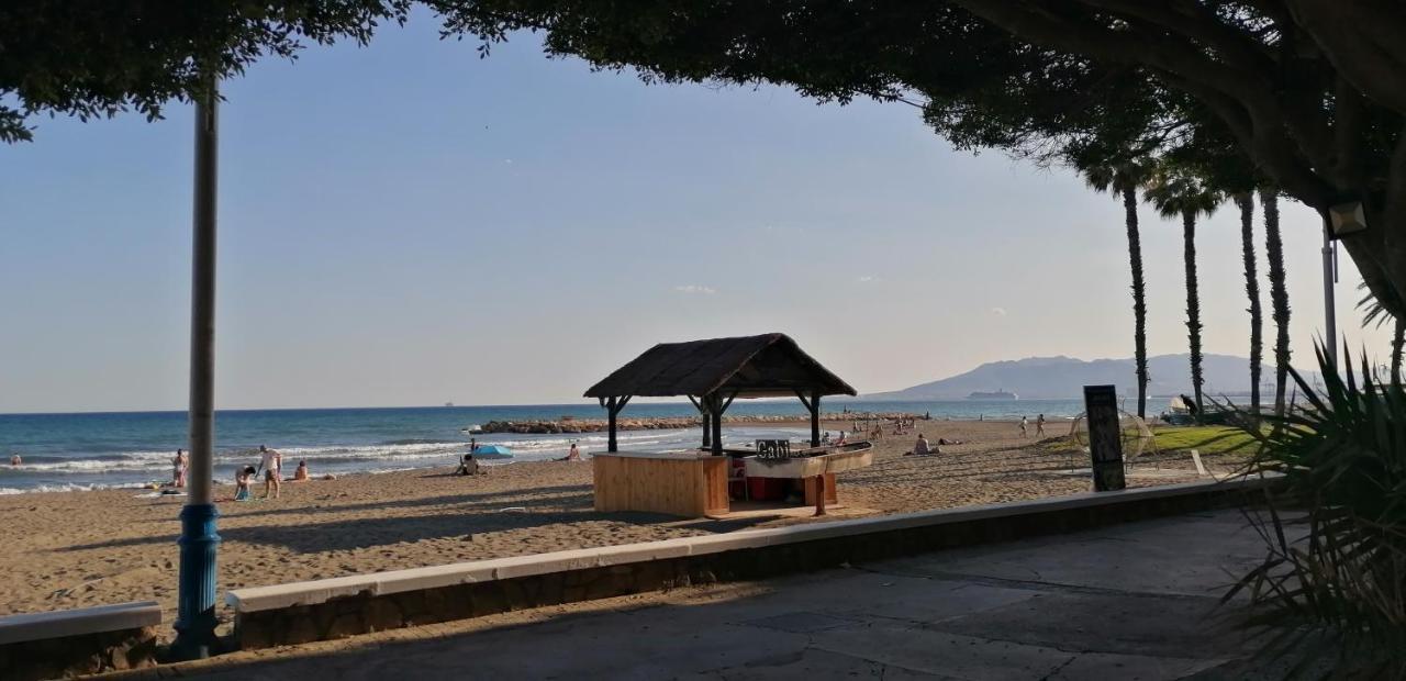 El Palo Cosy, 200 M From The Beach Apartment Malaga Exterior photo